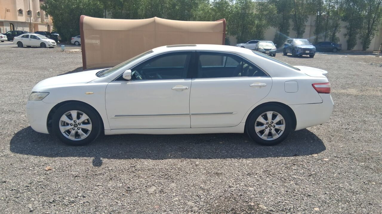 Riyadh, Vehicles, Cars & Trucks , SAR 18500,  Toyota Camry,  2009,  Automatic,  365000 KM,  GLX Full Option
