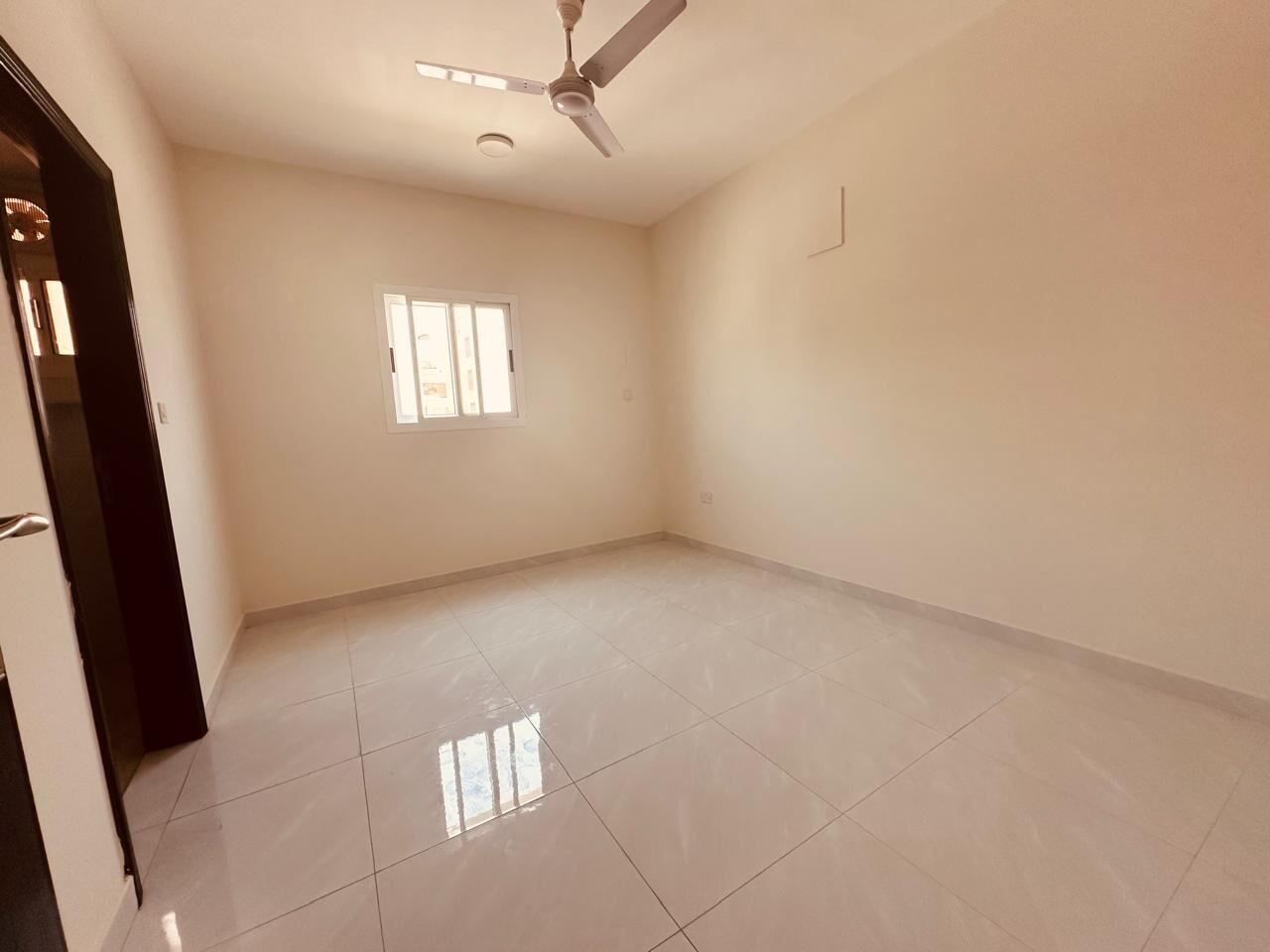 Adliya, Apartments, Flats, Houses & Villas, BHD 180/month,  1 BR,  UNFURNISHED ONE BEDROOM FLAT FOR RENT IN ADLIYA