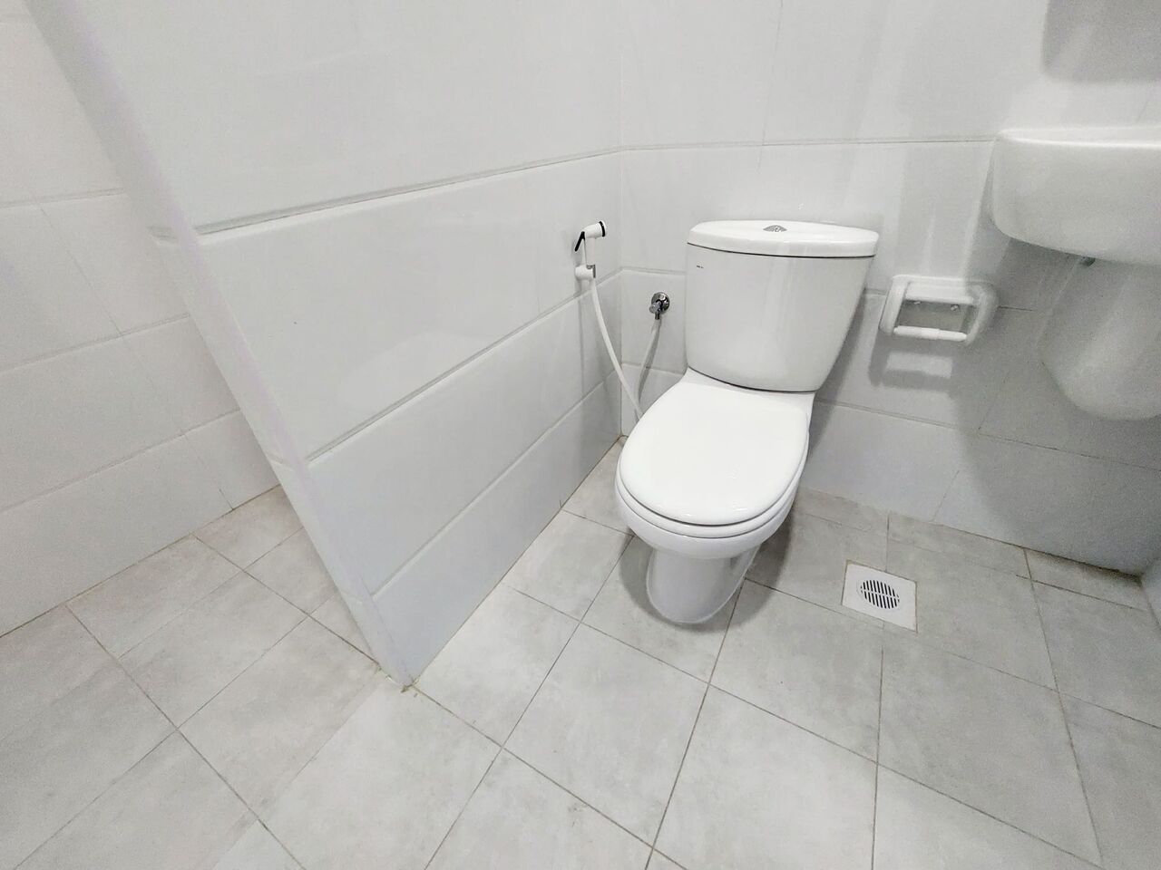 Adliya, Apartments, Flats, Houses & Villas, BHD 250/month,  2 BR,  BRAND NEW TWO BEDROOM FLAT FOR RENT IN ADLIYA