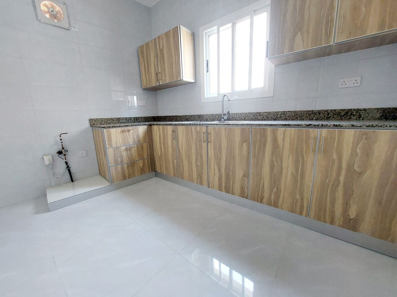 Adliya, Apartments, Flats, Houses & Villas, BHD 250/month,  2 BR,  BRAND NEW TWO BEDROOM FLAT FOR RENT IN ADLIYA
