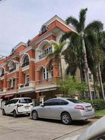 Bangkok, Villas, THB 35000,  40 Sq. Feet,  HR 10312 Townhome For Rent, 3 Floors, Corner House, Casa City, Lat Phrao, Soi Yothin