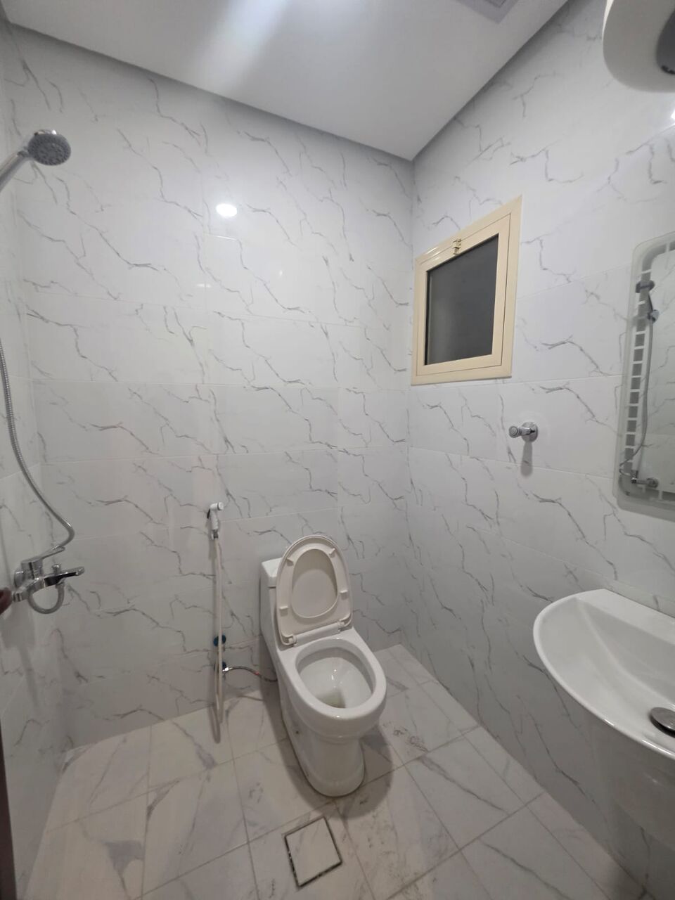 Khobar, Apartments, Flats, Houses & Villas, SAR 27500/year,  2 BR,  Consists Of:- 2 Bedrooms, A Living Room ,  2bathrooms, And A Kitchen,   Fast Floor, Extern