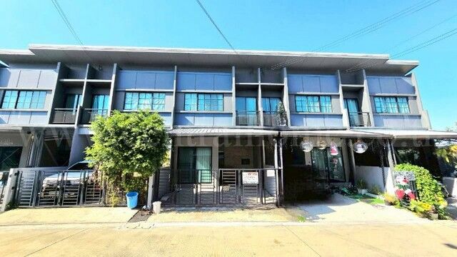 Bangkok, Real Estate For Sale, THB 1990000,  3 BR,  16 Sq. Feet,  Discount Townhome Siri Place Rangsit, Convenient Travel, Near SRT Rangsit Station.