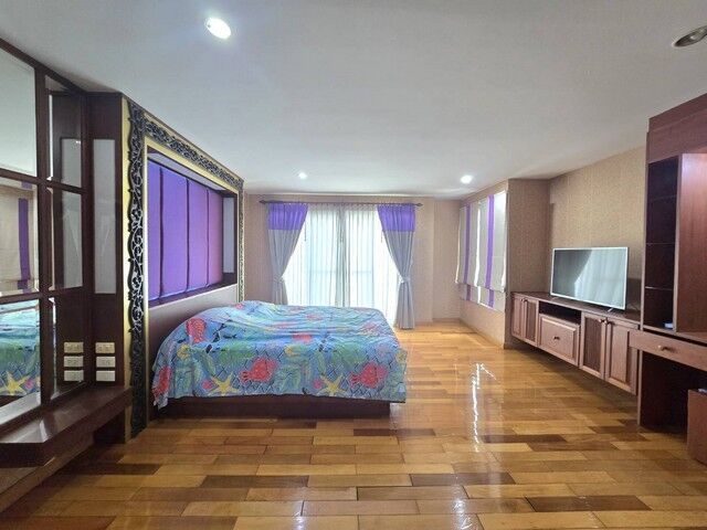 Bangkok, Villas, THB 25000,  100 Sq. Meter,  Condo For Rent Le Celeste Rama 9�Srinakarin, Large Room 100 Sq M, 2 Bedrooms, Near MRT