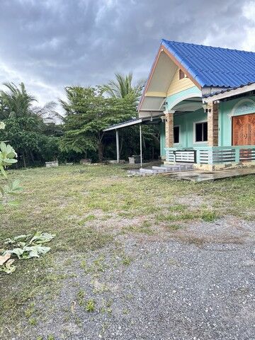 Bangkok, Real Estate For Sale, THB 4000000,  3 BR,  582 Sq. Feet,  House For Sale With Land And Coconut Plantation, Nang Takhian Subdistrict. Mueang Samut