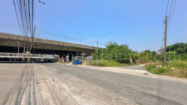 Bangkok, Real Estate For Sale, THB 5850000,  6 BR,  102 Sq. Feet,  Reduced Price Of Empty Land Next To The Expressway, 102 Square Meters - Near MRT Si Rat.
