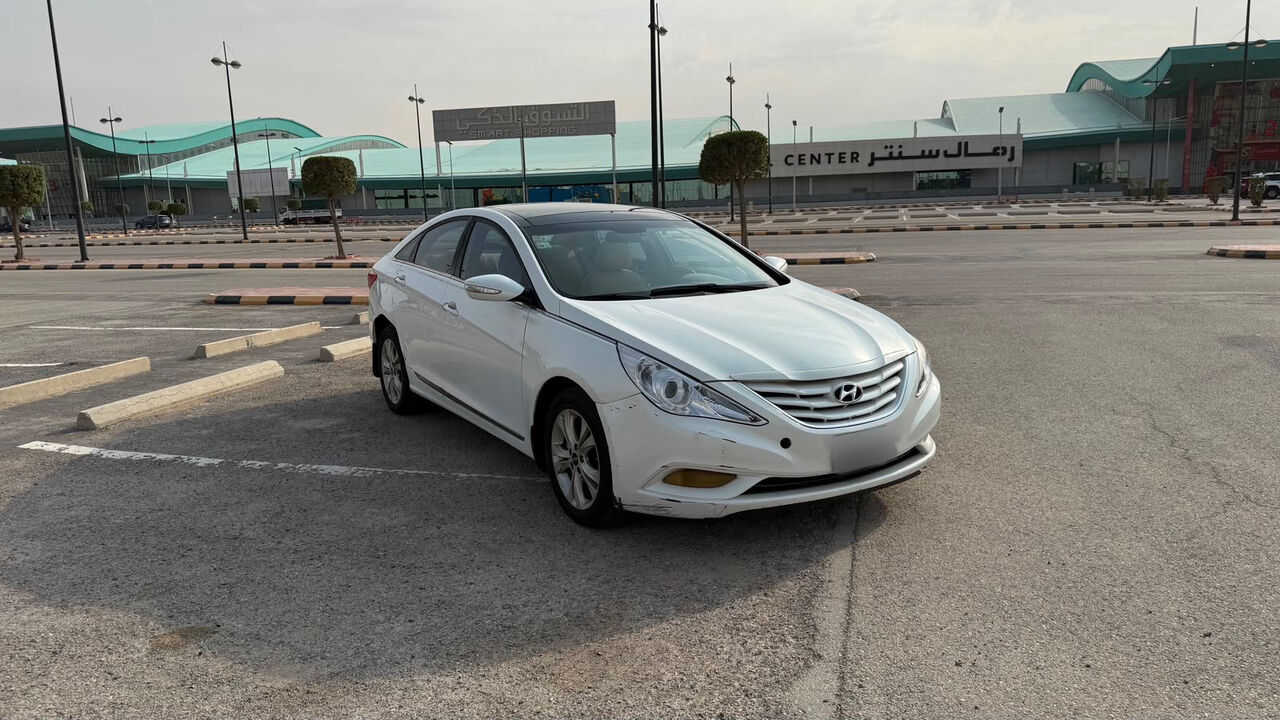 Riyadh, Vehicles, Cars & Trucks , SAR 22000,  Hyundai Sonata,  2013,  Automatic,  292000 KM,   (mid Option)