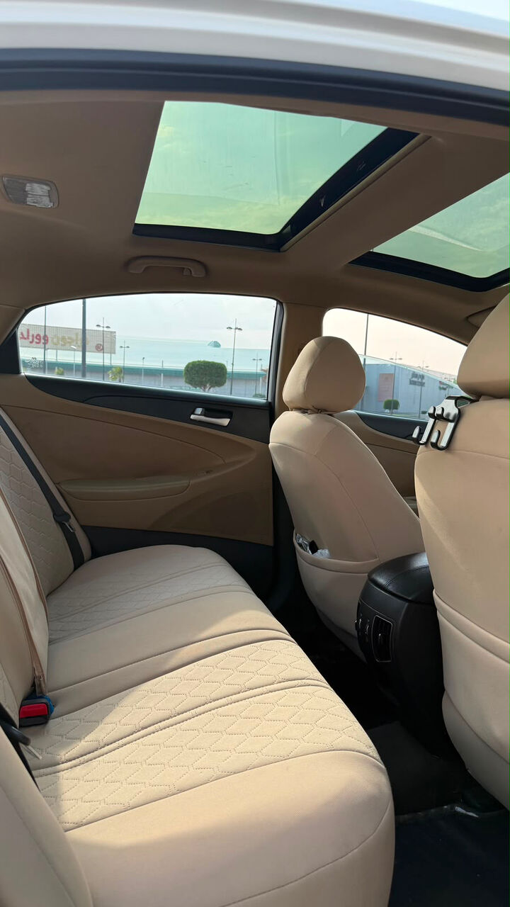 Riyadh, Vehicles, Cars & Trucks , SAR 22000,  Hyundai Sonata,  2013,  Automatic,  292000 KM,   (mid Option)
