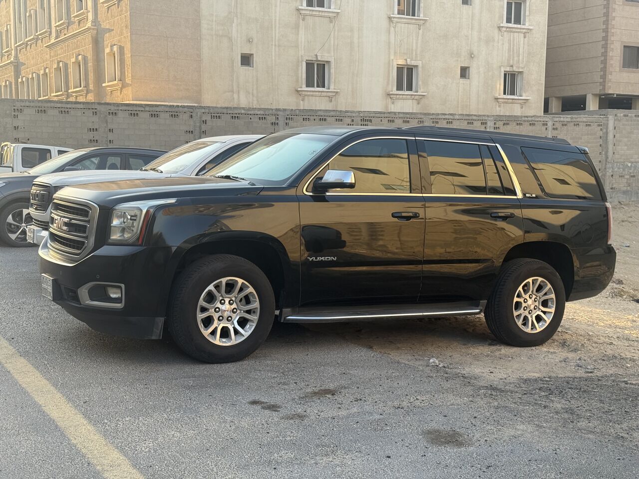  , SAR 98000,  Gmc Yukon,  2017,  Automatic,  218000 KM,, 5