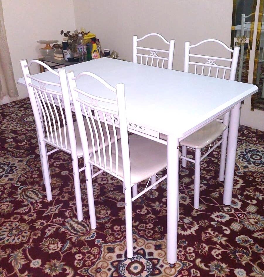 Jeddah, Furniture, SAR 350,  4 Seater Dining Table (New - Good Condition)