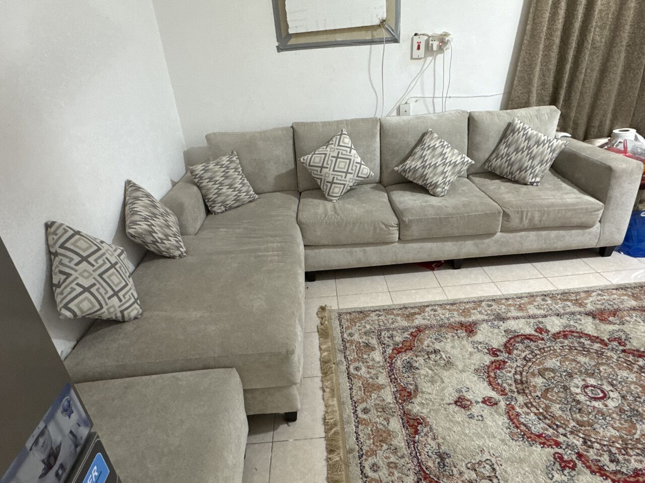 Jeddah, Furniture, SAR 1300,  Very Neat And Comfortable 5 Seater Sofa