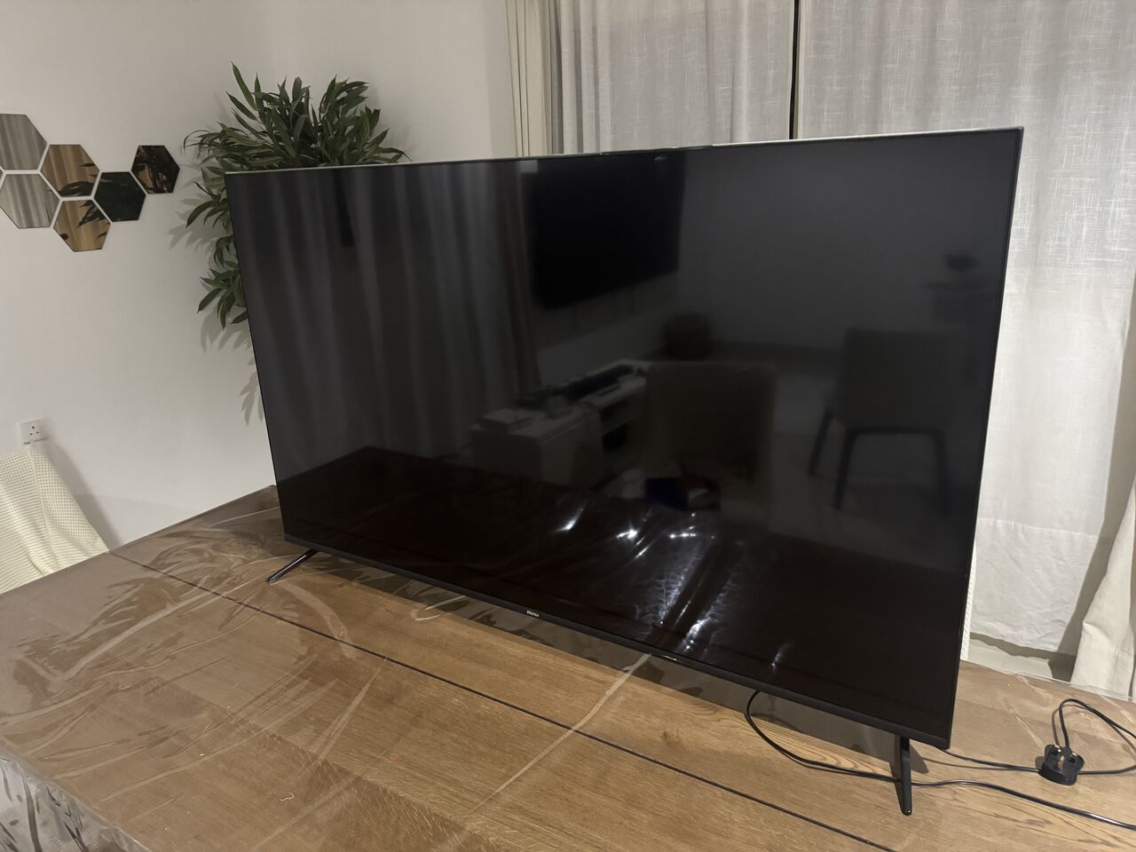 King Fahad District, Electronics, SAR 850,  Smart TV 65 Inch Wansa Good Condition