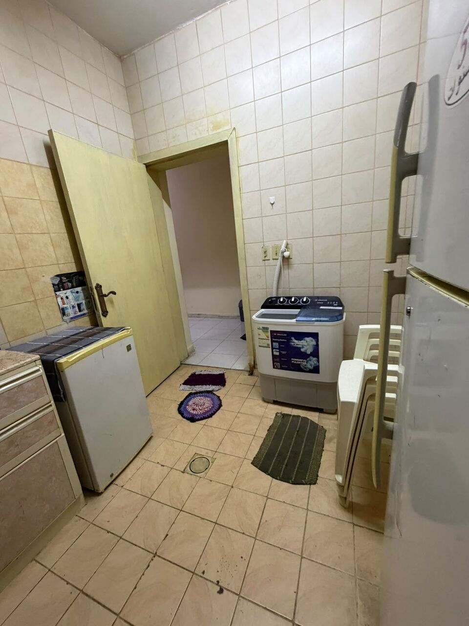 Khobar, Apts/Flats Wanted, SAR 850/month,  Furnished,  2 BR,  One Room Available Need Person For Rent Room Good Condition With Kitchen One Bathroom