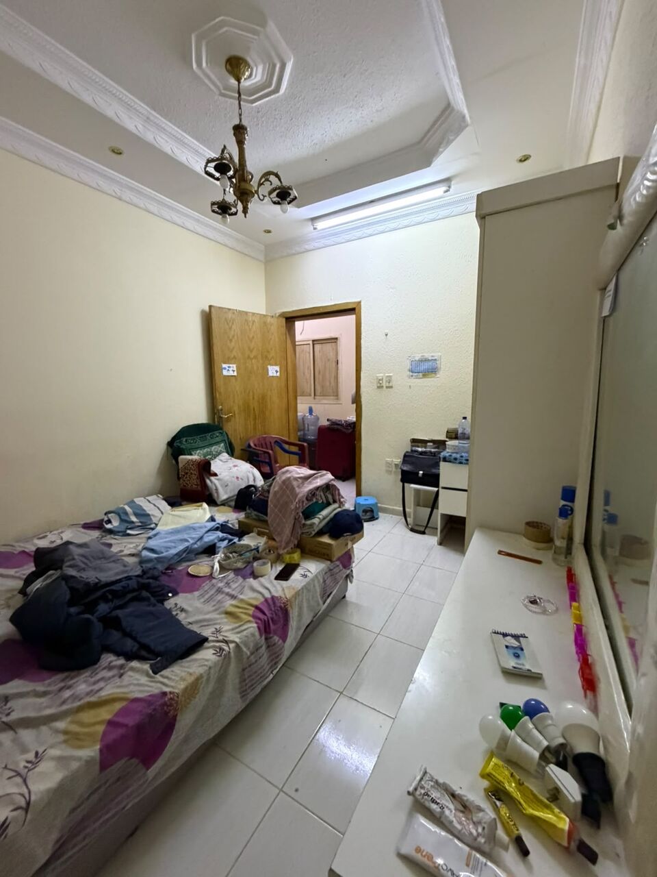 Khobar, Apts/Flats Wanted, SAR 850/month,  Furnished,  2 BR,  One Room Available Need Person For Rent Room Good Condition With Kitchen One Bathroom