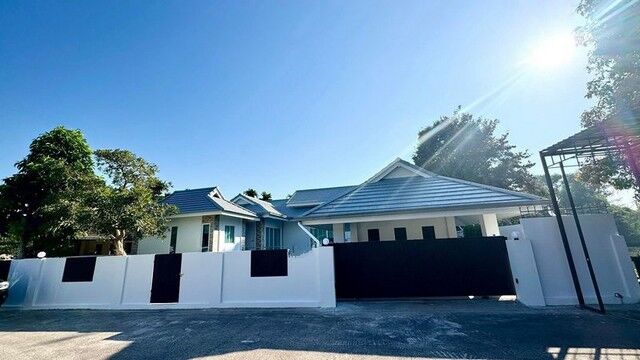 Bangkok, Real Estate For Sale, THB 8990000,  3 BR,  115 Sq. Feet,  Single House For Sale Impress House Village, Pattaya, Nong Prue, Bang Lamung, Chonburi