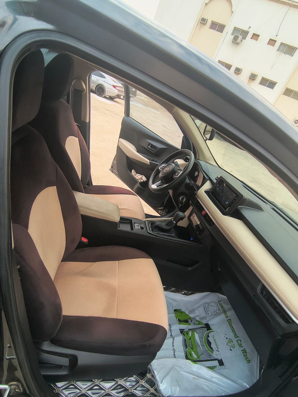 Riyadh, Vehicles, Cars & Trucks , SAR 54,  Yaris Y+,  2024,  Automatic,  21000 KM,  Yaris 24 Sale