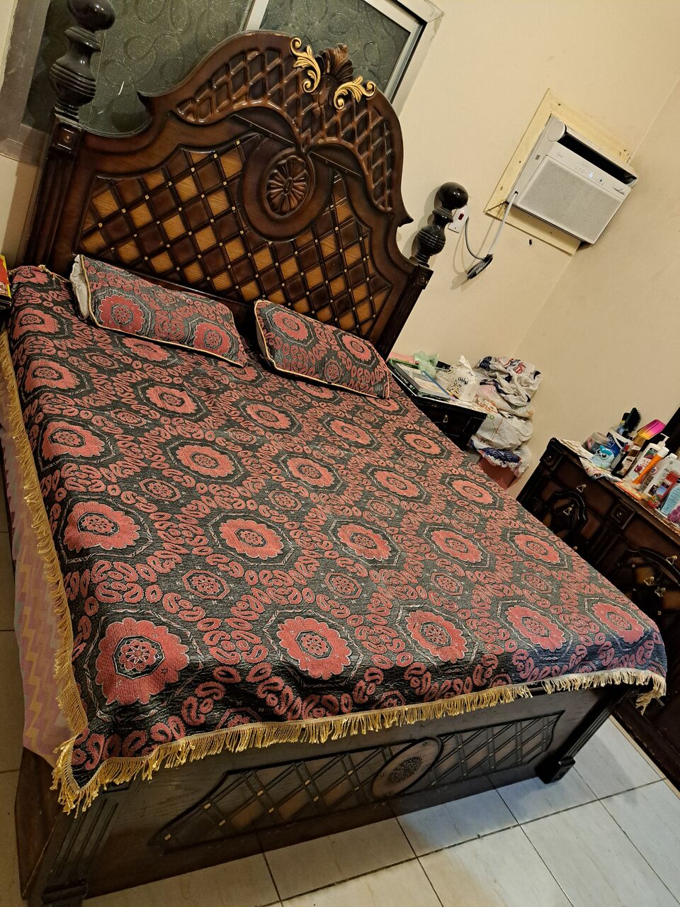Bani Malik, Furniture, SAR 900,  Complete Double Bed Set (Bed With Side Tables, Med. Mattres, Big Almirah And Dressing