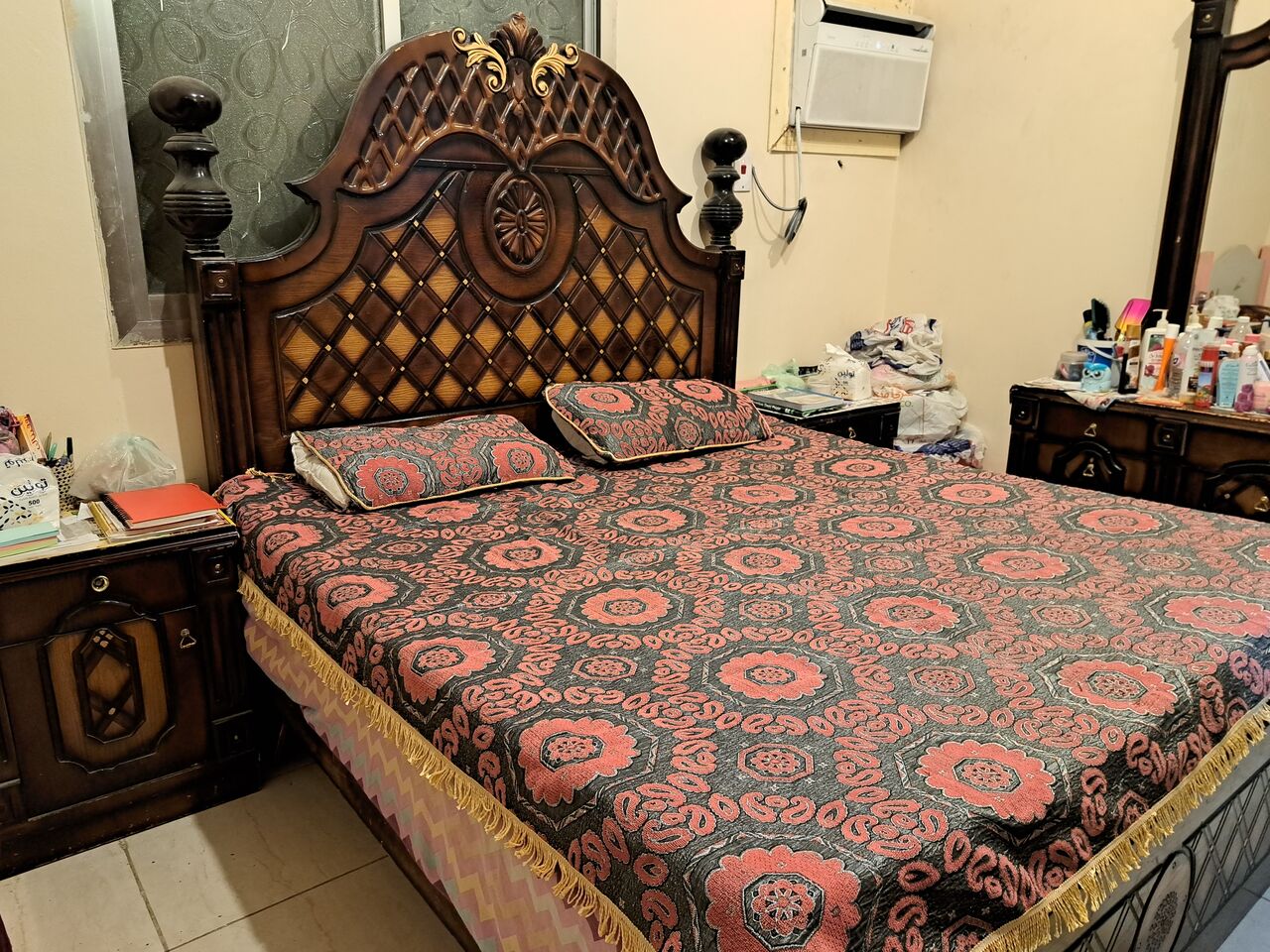 Bani Malik, Furniture, SAR 900,  Complete Double Bed Set (Bed With Side Tables, Med. Mattres, Big Almirah And Dressing