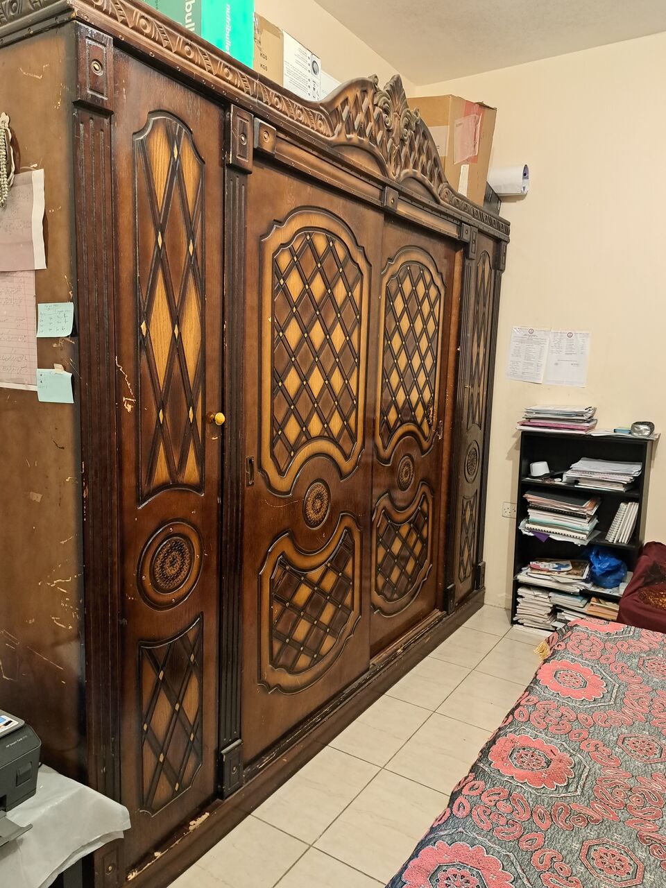 Bani Malik, Furniture, SAR 900,  Complete Double Bed Set (Bed With Side Tables, Med. Mattres, Big Almirah And Dressing