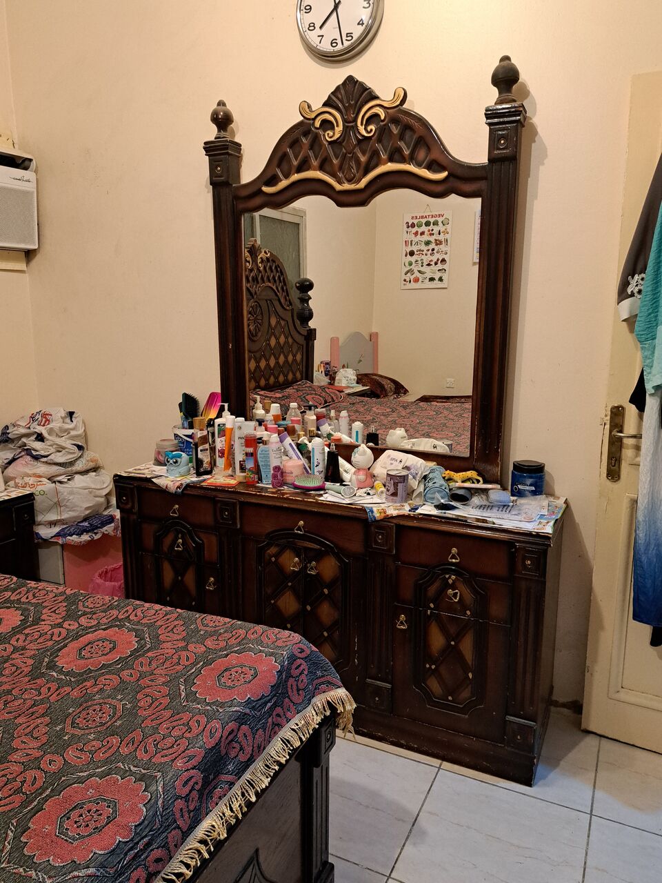 Bani Malik, Furniture, SAR 900,  Complete Double Bed Set (Bed With Side Tables, Med. Mattres, Big Almirah And Dressing