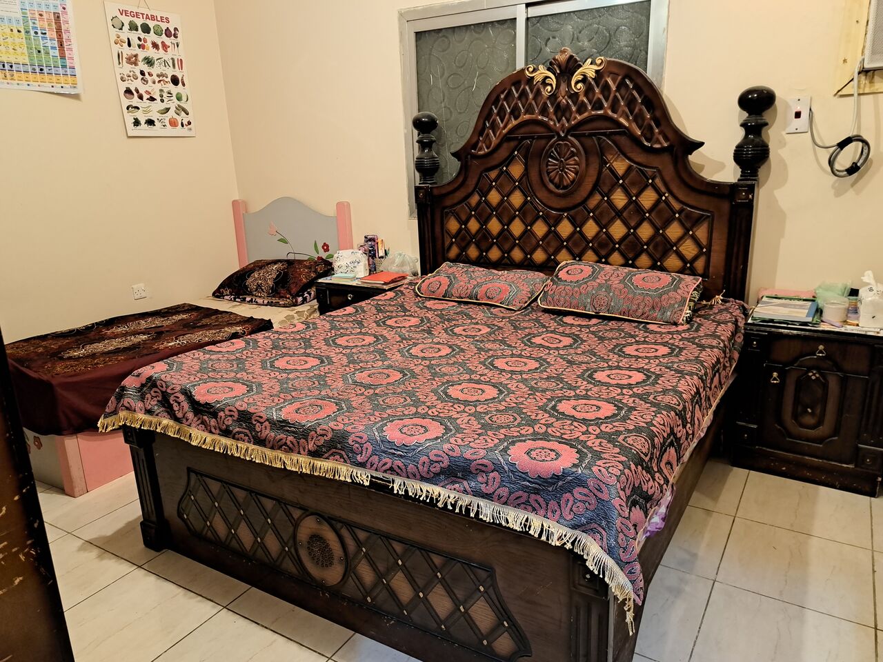 Bani Malik, Furniture, SAR 900,  Complete Double Bed Set (Bed With Side Tables, Med. Mattres, Big Almirah And Dressing