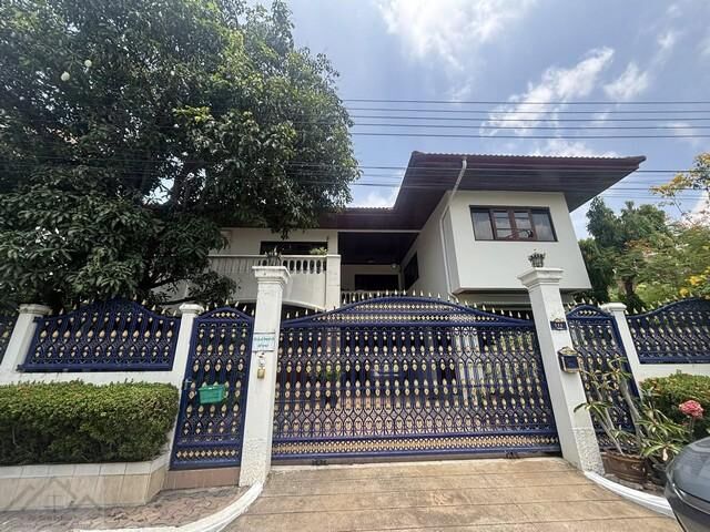 Bangkok, Real Estate For Sale, THB 17000000,  4 BR,  67 Sq. Feet,  2-storey Detached House For Sale, Size 67 Sq M., Baan Phakamas Village, Sukhumvit 71,