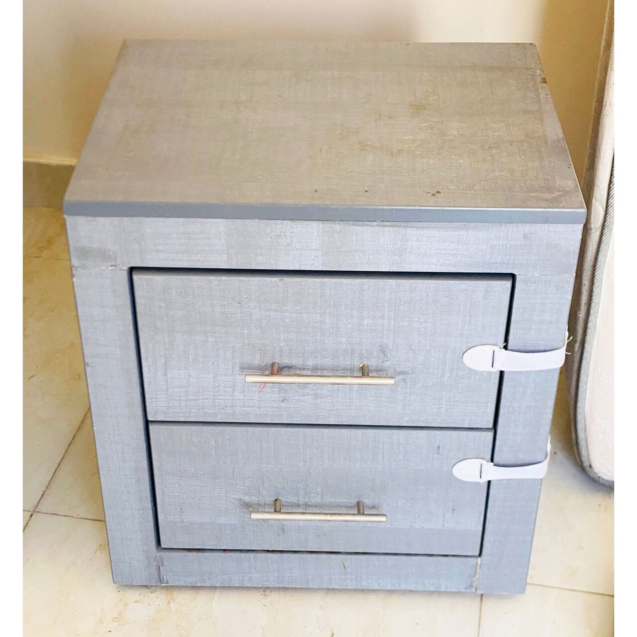 Manama, Furniture, BHD 10,  ✅️ Variety Of Side Tables For Sale In Good Condition With Delivery
