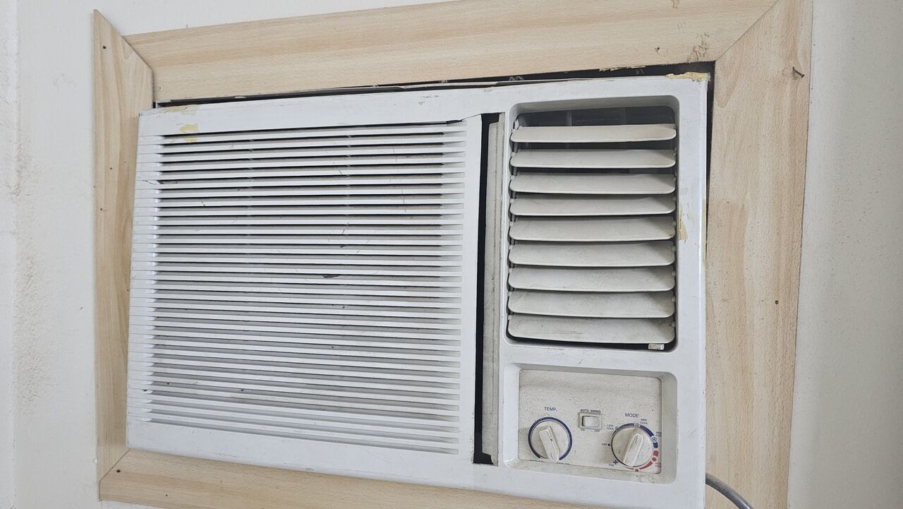 Riyadh, Air Conditioners, SAR 2400,  Window ACs, Ceiling Fans, Full Kitchen Cabinet Set (Al Khaleej, Riyadh)