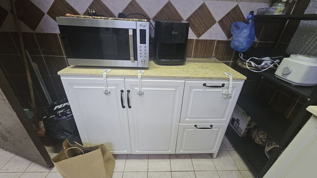 Riyadh, Air Conditioners, SAR 2400,  Window ACs, Ceiling Fans, Full Kitchen Cabinet Set (Al Khaleej, Riyadh)