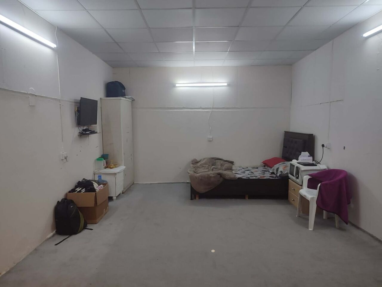 Riyadh, Bedspace For Rent, SAR 400/month,  Bed Space Available &ndash; Room Partner Needed