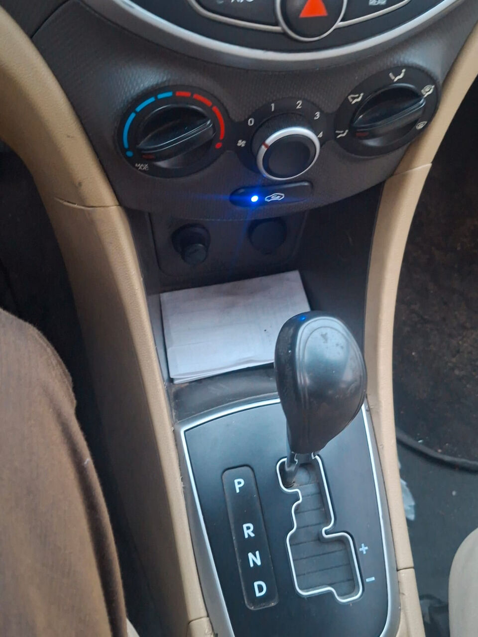 Jeddah, Vehicles, Cars & Trucks , SAR 18500,  Hyundai Accent,  2015,  Automatic,  255000 KM,     For Sale