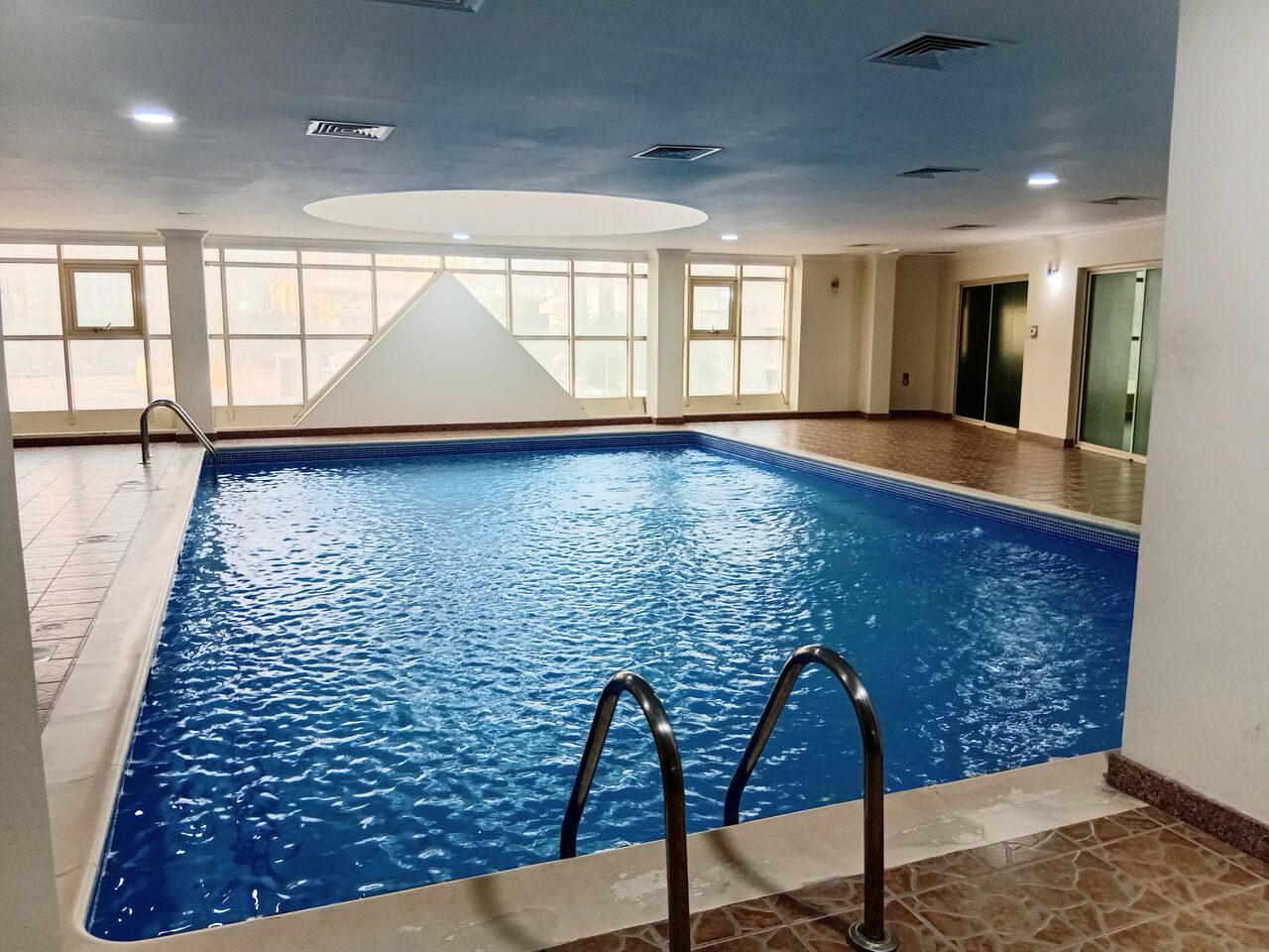 Juffair, Apartments, Flats, Houses & Villas, BHD 300/month,  Furnished,  1 BR,  1 BHK Apartment For Rent In Juffair Inclusive EWA Limit!!! Call N WhatsApp 36761304