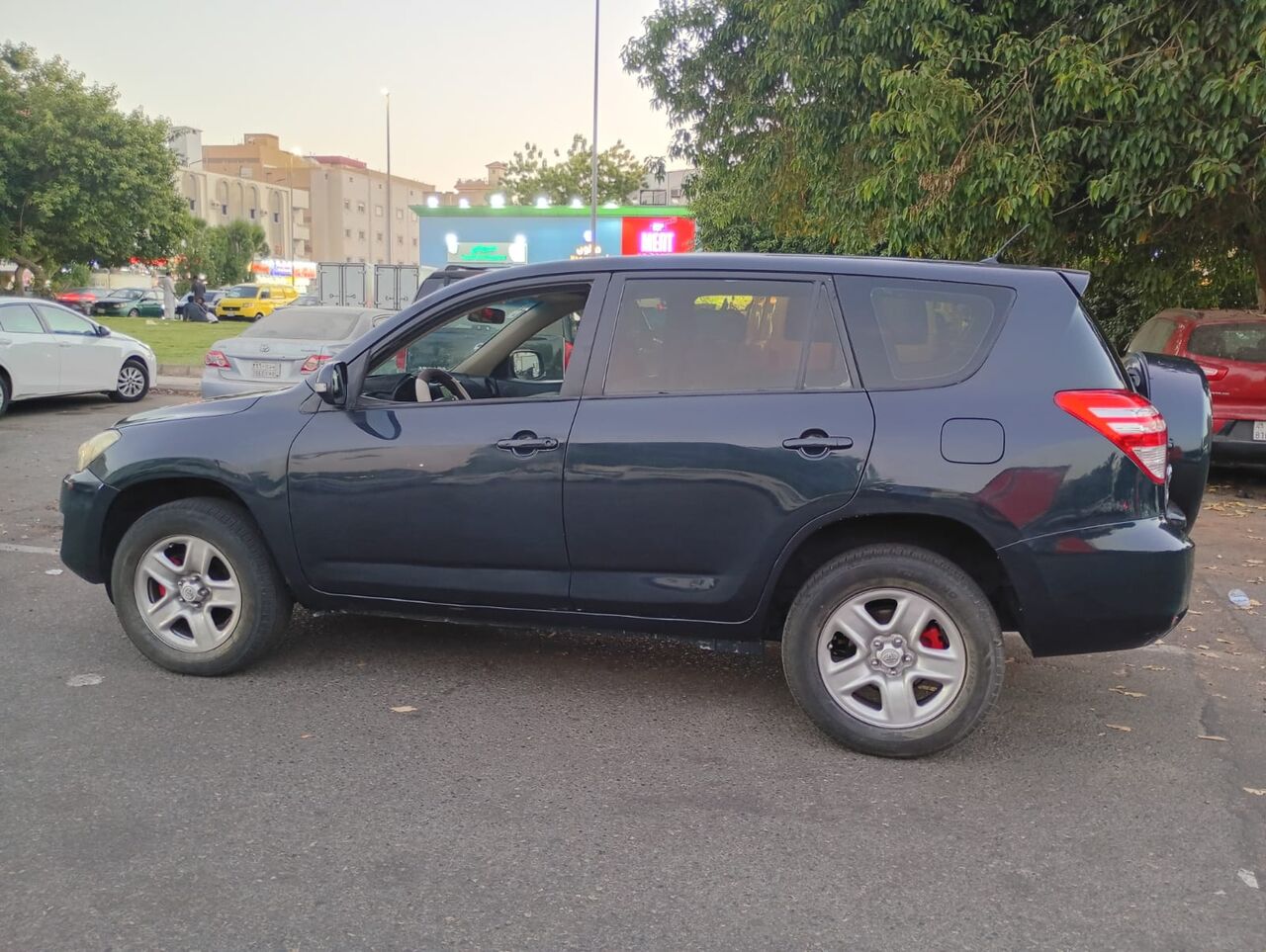 Jeddah, Vehicles, Cars & Trucks , SAR 32500,  Toyota RAV4,  2012,  Automatic,  436444 KM,  Car For Sale