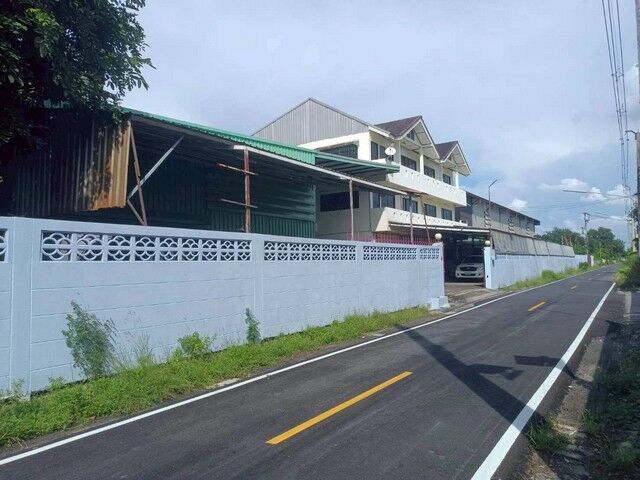Bangkok, Real Estate For Sale, THB 23000000,  6 BR,  800 Sq. Feet,  Factory For Sale With Machinery And A 3-story Commercial Building On An Area Of ​​2 Rai