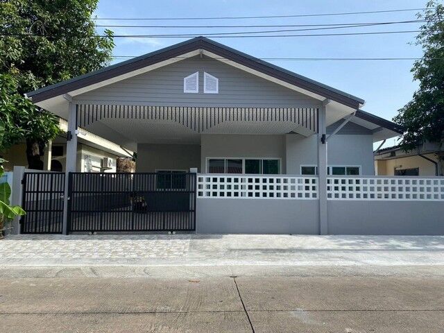 Bangkok, Real Estate For Sale, THB 8500000,  3 BR,  52 Sq. Feet,  Single-storey Detached House For Sale, 52 Sq M., Lat Phrao Area, Chok Chai 4, Soi 36,