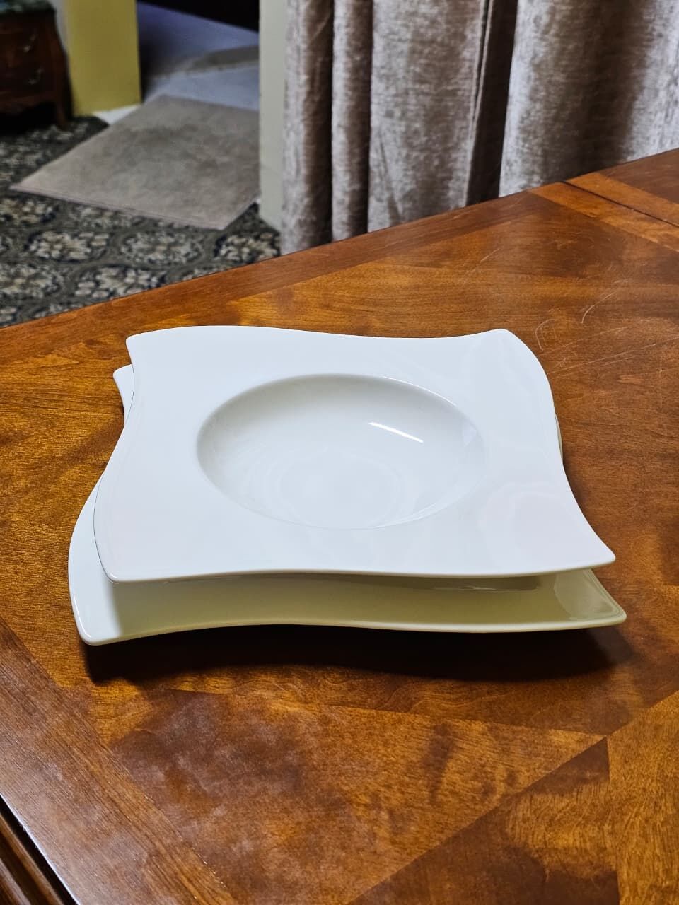 Khobar, Household Items, SAR 2950,  Villeroy & Boch NewWave Wavy Dining Set (20 Pieces) - Fine China