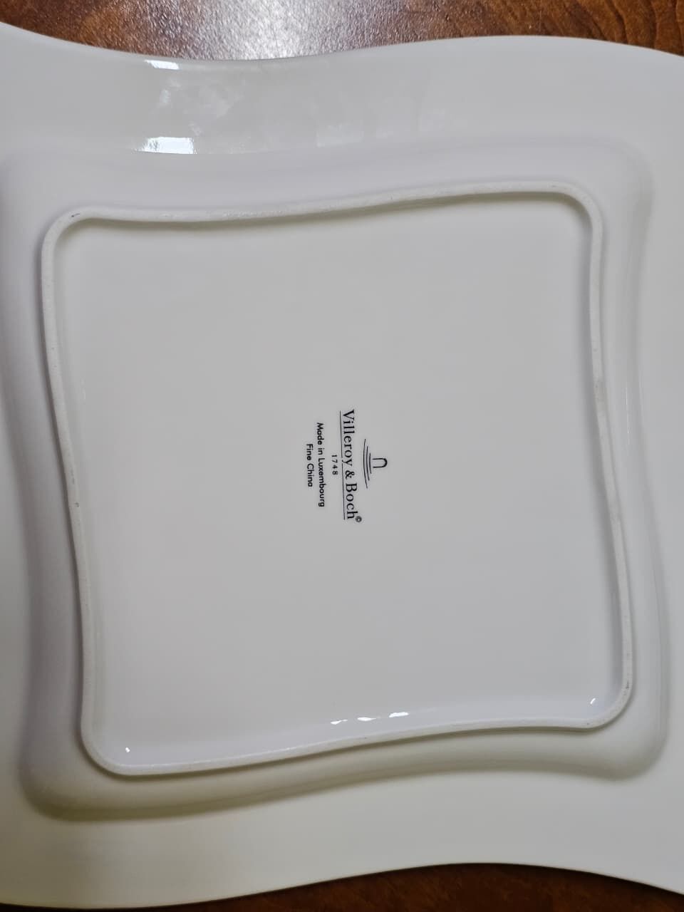 Khobar, Household Items, SAR 2950,  Villeroy & Boch NewWave Wavy Dining Set (20 Pieces) - Fine China