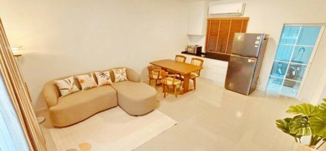 Bangkok, Villas, THB 39999,  18 Sq. Feet,  Townhome, 2 Floors, 3 Bedrooms, 2 Bathrooms, Near Concordian International School, 900