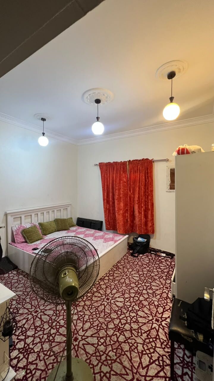 Jeddah, Apartments, Flats, Houses & Villas, SAR 2000/month,  3 BR,  40 Sq. Meter,  3 Bedrooms  2 Bathrooms Small Store And A Preccious Kitchen