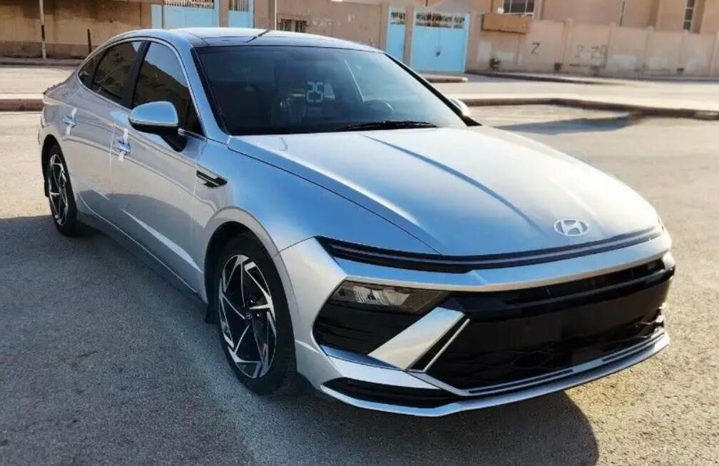Riyadh, Vehicles, Cars & Trucks , HYUNDAI SONATA,  2024,  Automatic,  40000 KM,  FULL OPTION  SMART