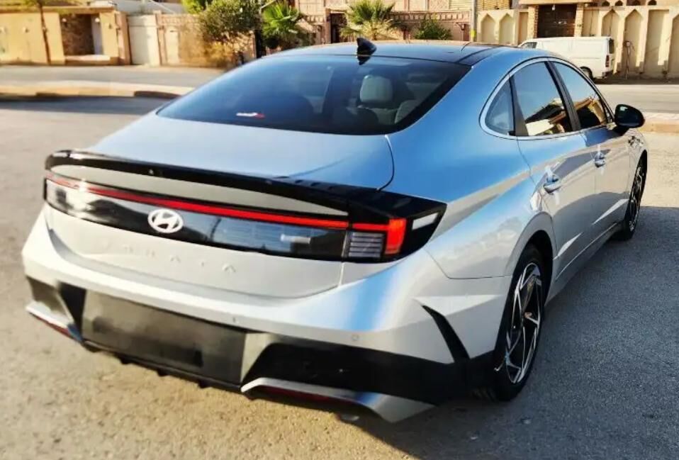 Riyadh, Vehicles, Cars & Trucks , HYUNDAI SONATA,  2024,  Automatic,  40000 KM,  FULL OPTION  SMART G