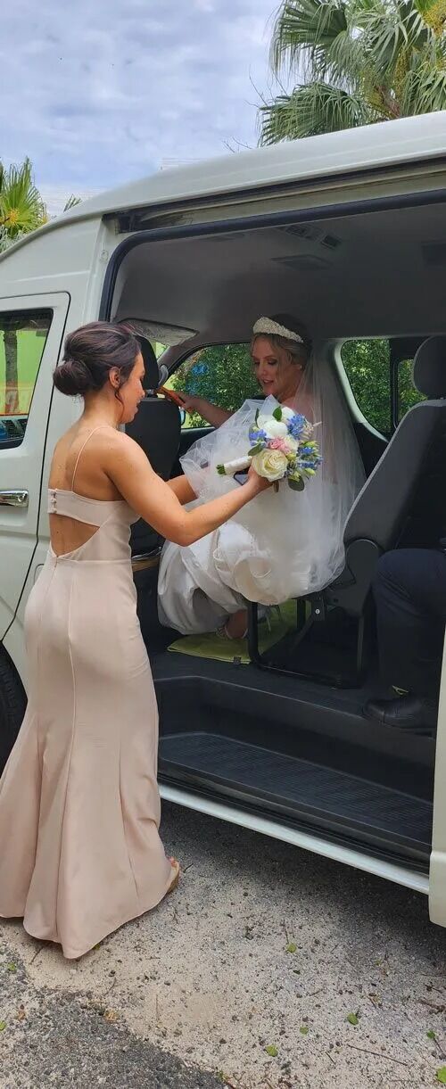 New York, Passenger Transport, Reliable Wedding Guest Transportation Services In Bermuda
