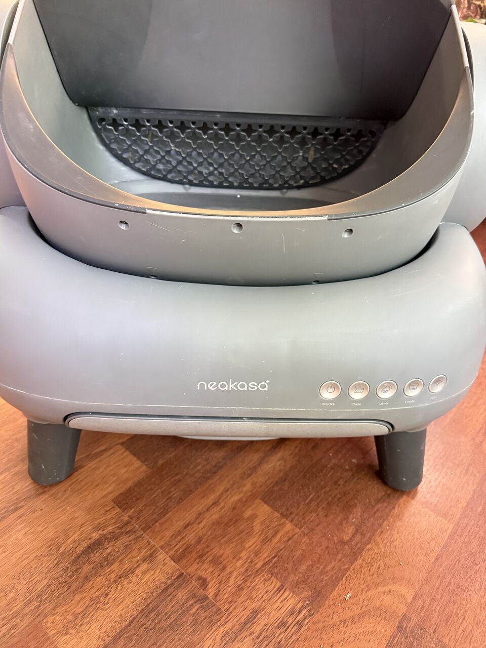 Khobar, Pet Supplies, SAR 300,  Neakasa M1 Open-Top Self Cleaning Cat Litter Box, Automatic Cat Litter Box With APP Contro
