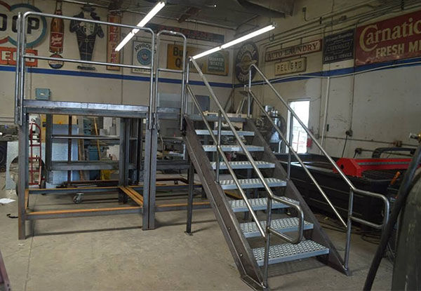 New York, Household, Aluminum Fabrication Near Fullerton