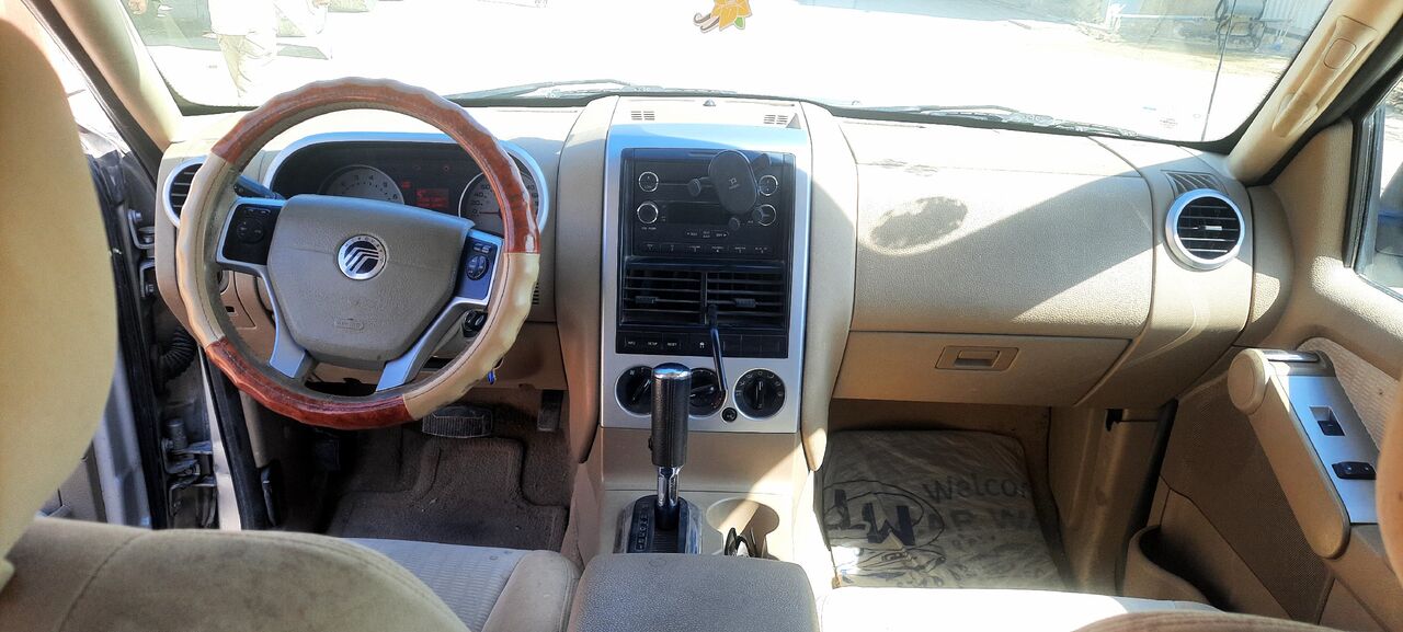 Al Murabba, Vehicles, Cars & Trucks , SAR 11500,  Mercury Mountaineer Ford 2008,  2008,  Automatic,  326000 KM,  , Odo , Good Condition