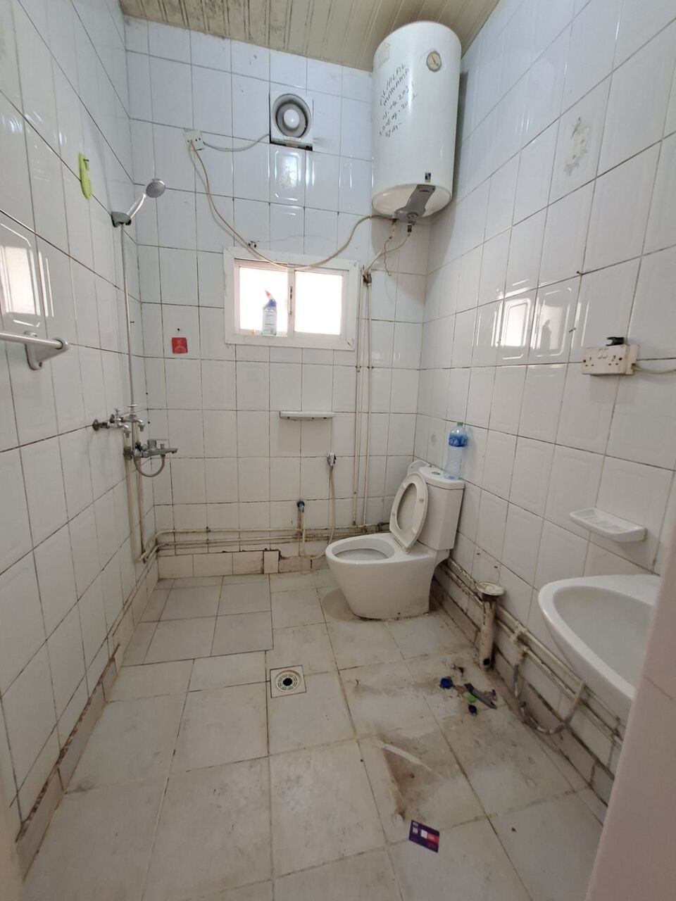 Hoora, Apartments, Flats, Houses & Villas, BHD 170/month,  1 BR,  Semi Furnished Specious 1 Bedroom Flat For Rent In Hoora ( Including Electricity)