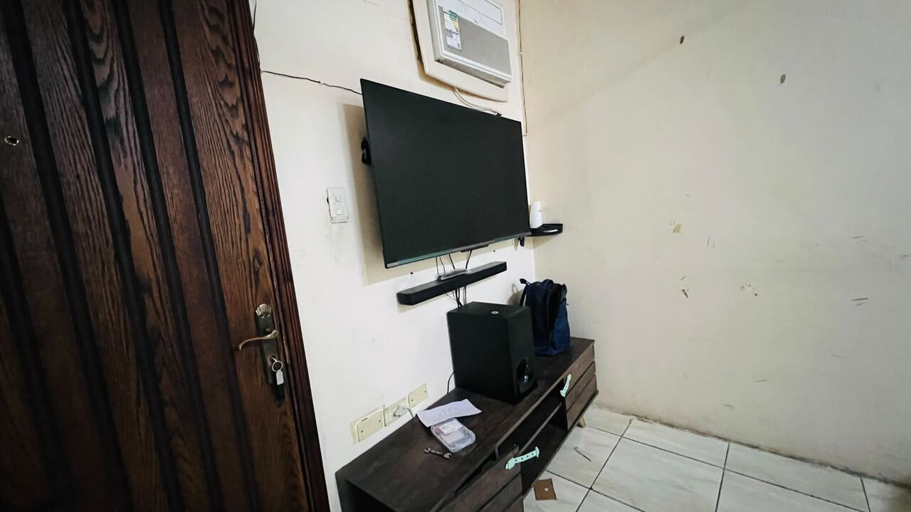 Hara, Labor/Moving, House Shifting And Company Material Office Products