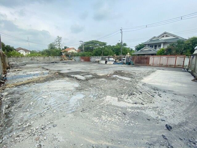 Bangkok, Villas, THB 29999,  200 Sq. Feet,  Pouring Concrete All Over The Area, Lak Si, Chaengwattana 6-14, Land Filled In 200 Sq M