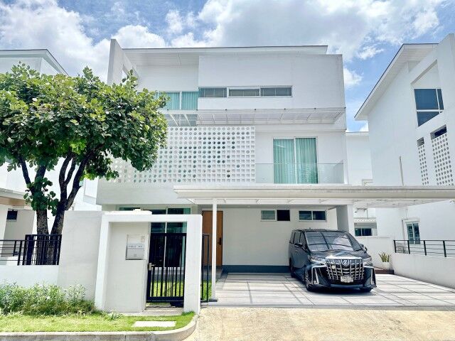 Bangkok, Villas, THB 178998,  56 Sq. Feet,  Near Sukontasawat Market 800 M. 56 Sq M. 282 Sq M. Ekkamai-Ramintra 4 Bedrooms 4