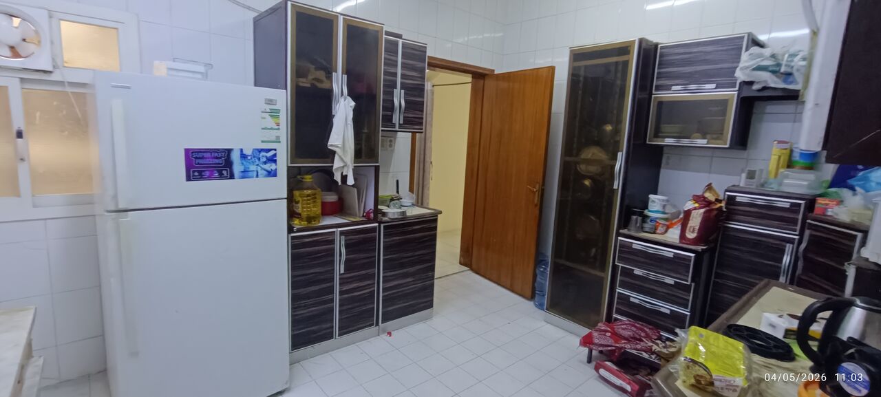 Al Thuqbah, Rooms for Rent, SAR 800/month,  One Room For Rent In 2 BHK Flat